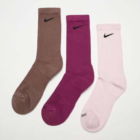 Tejido Represalias Desnatar Compra NIKE Everyday Plus Cushioned Crew Socks (3 Pairs) multicolor  Calcetines altos en SNIPES
